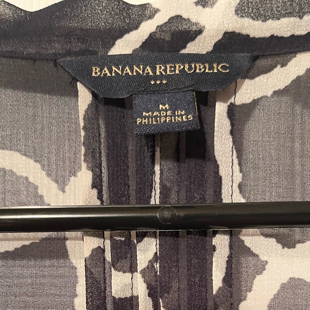 Navy Blue Banana Republic Blouse - Picture 3 of 6